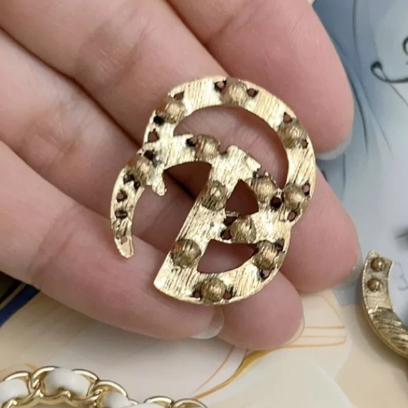 LAST ONE! Gucci Accessory - Picture 2 of 2